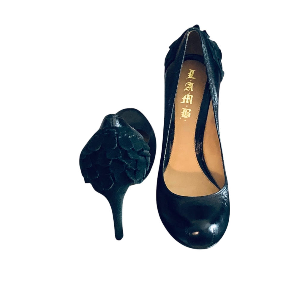 L.A.M.B. Black Heels with Scalloped Edge - Picture 4 of 8